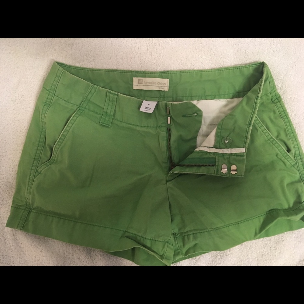 Gap favorite Chino short